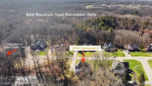 1239 Cottonwood Street, Lake Orion, MI 48360