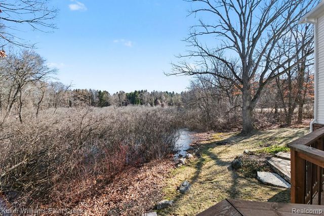 1239 Cottonwood Street, Lake Orion, MI 48360