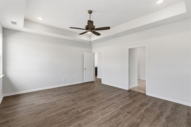 50 SUGALINA VALLEY DR, Oakland, TN 38060