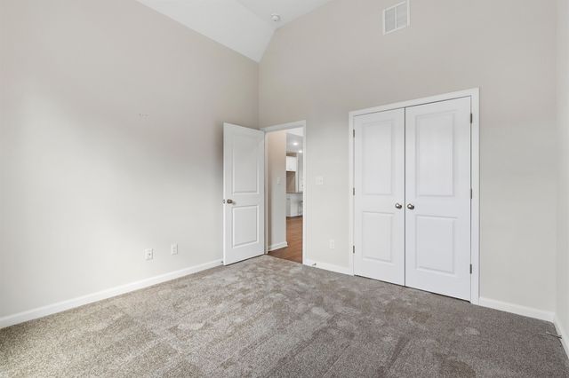 50 SUGALINA VALLEY DR, Oakland, TN 38060