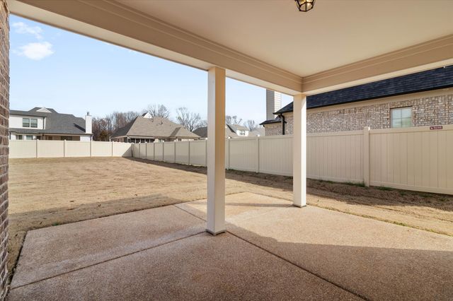 50 SUGALINA VALLEY DR, Oakland, TN 38060