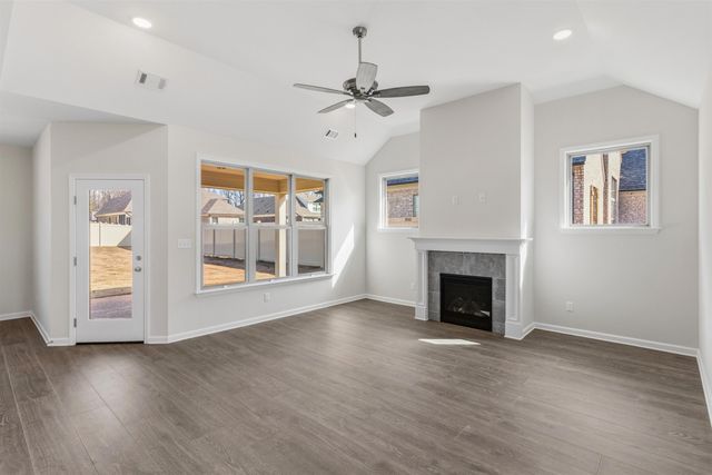 50 SUGALINA VALLEY DR, Oakland, TN 38060