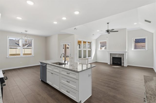 50 SUGALINA VALLEY DR, Oakland, TN 38060