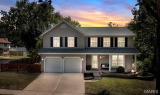 2828 Tall Oak Drive, Oakville, MO 63129