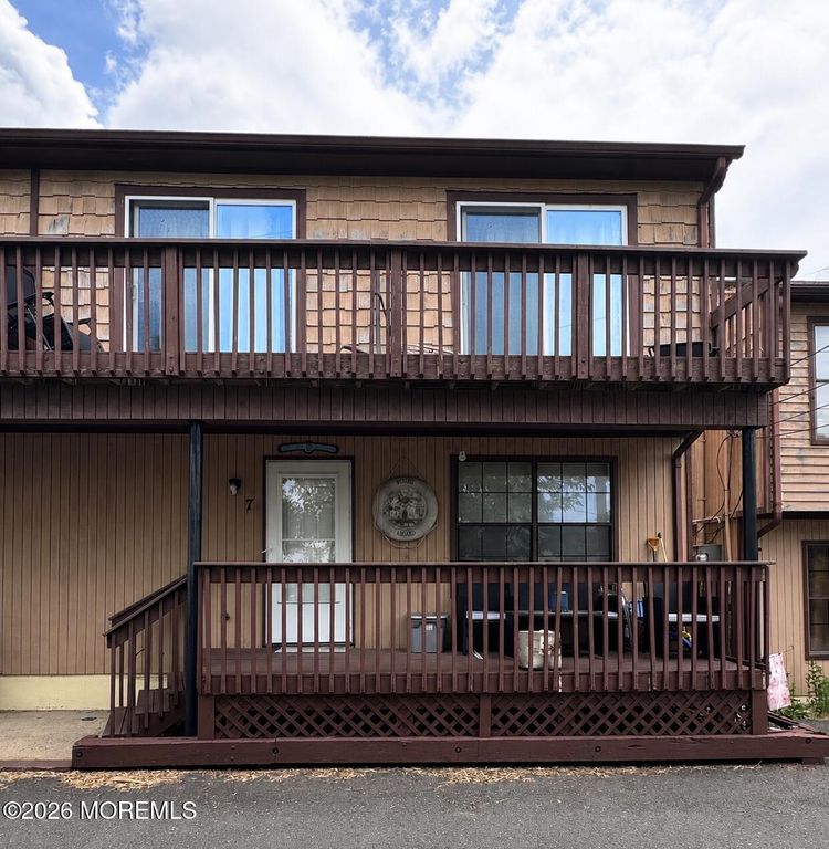 68 5th Street 7, Highlands, NJ 07732
