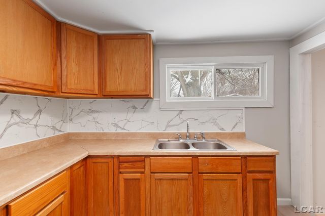 822 Elm Street, Adrian, MI 49221