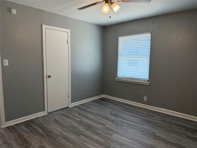 2507 Normont Circle, Fort Worth, TX 76103