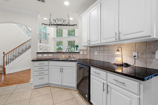 4424 Honfleur Court, Irving, TX 75038