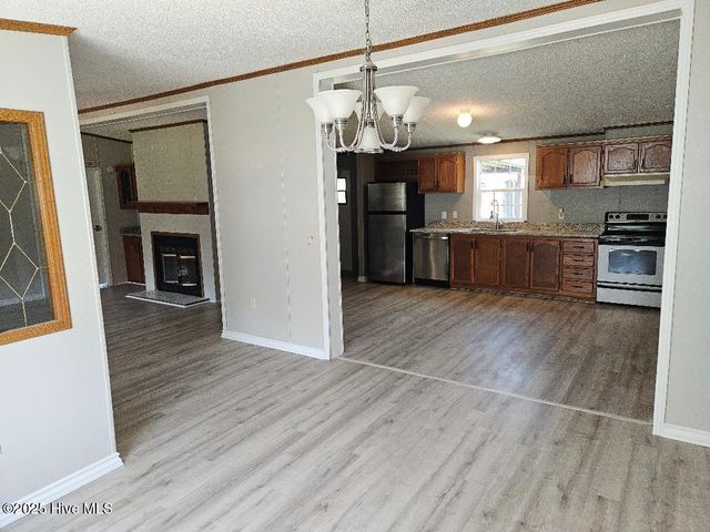 686 Casey Road, Kinston, NC 28504