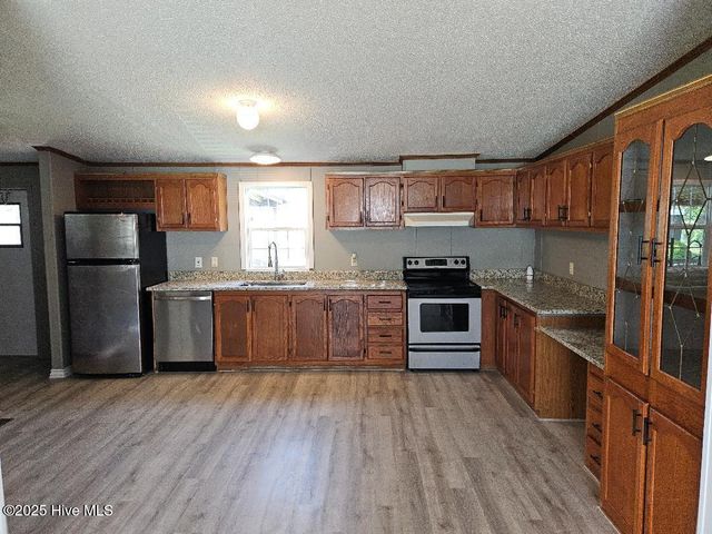 686 Casey Road, Kinston, NC 28504