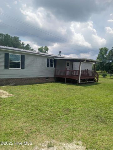 686 Casey Road, Kinston, NC 28504
