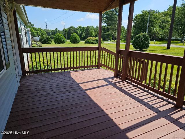 686 Casey Road, Kinston, NC 28504