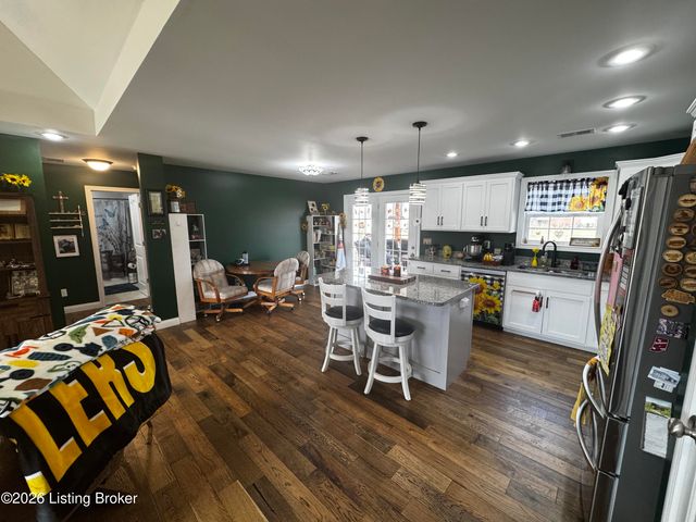 109 Gail Dr, Bardstown, KY 40004