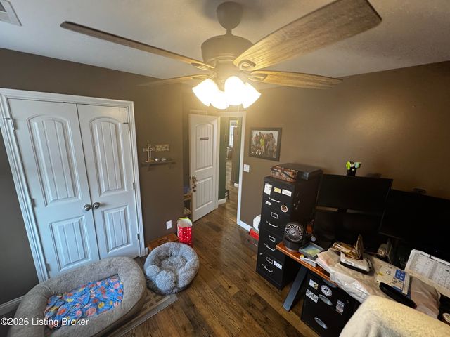 109 Gail Dr, Bardstown, KY 40004