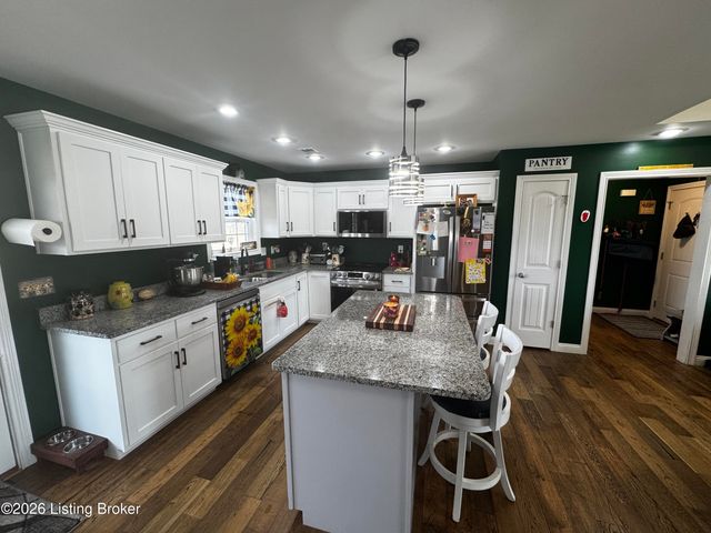 109 Gail Dr, Bardstown, KY 40004