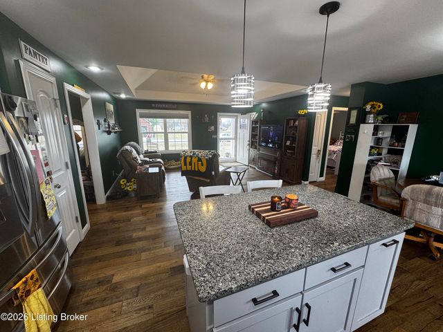 109 Gail Dr, Bardstown, KY 40004