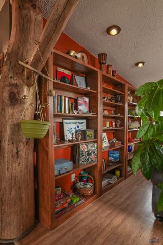 27927 CASCADE SPRINGS RD, Hot Springs, SD 57747