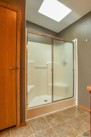 27927 CASCADE SPRINGS RD, Hot Springs, SD 57747