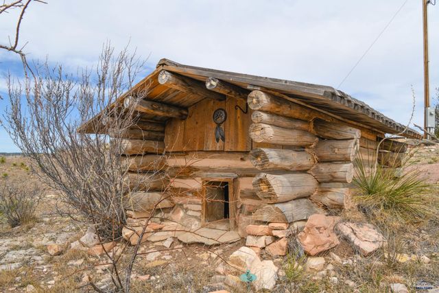 27927 CASCADE SPRINGS RD, Hot Springs, SD 57747