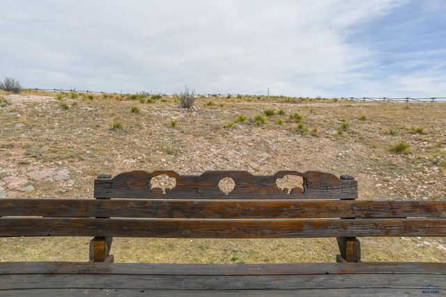 27927 CASCADE SPRINGS RD, Hot Springs, SD 57747