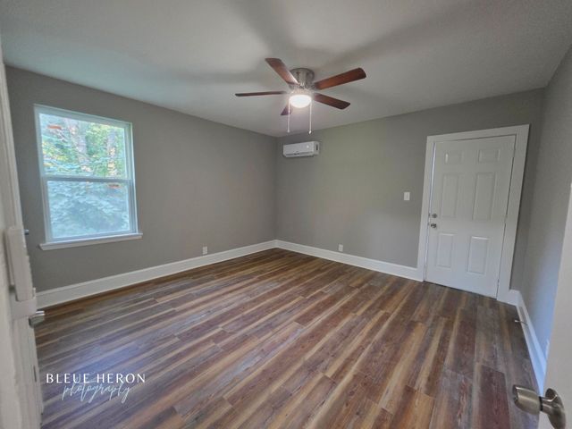 5497 Jefferson Paige Road, Shreveport, LA 71119