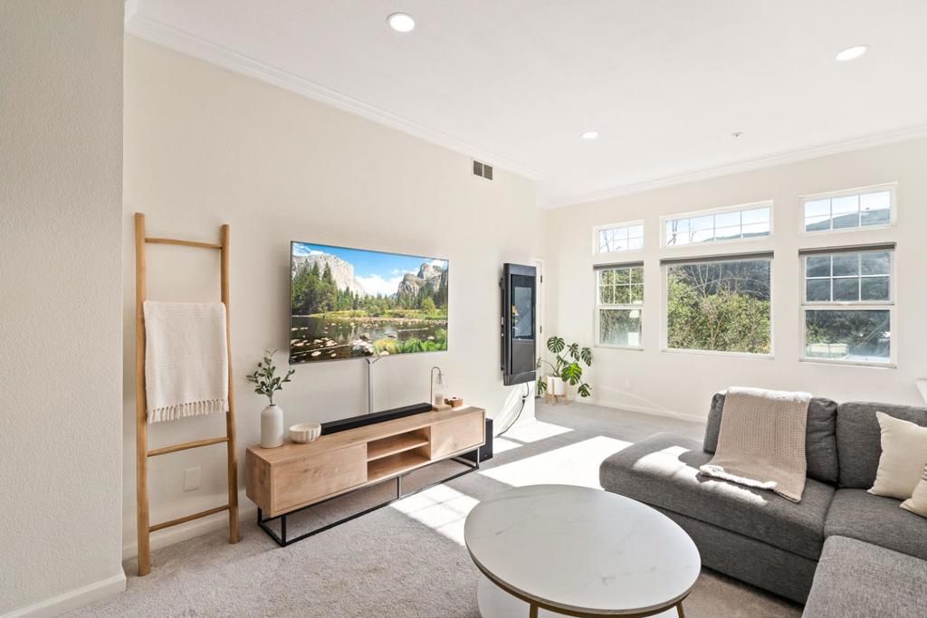 833 Swallowtail Court, Brisbane, CA 94005