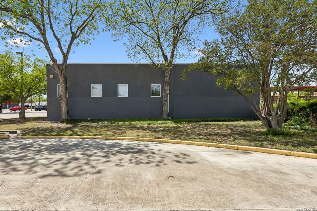 2014 S Hackberry, San Antonio, TX 78210
