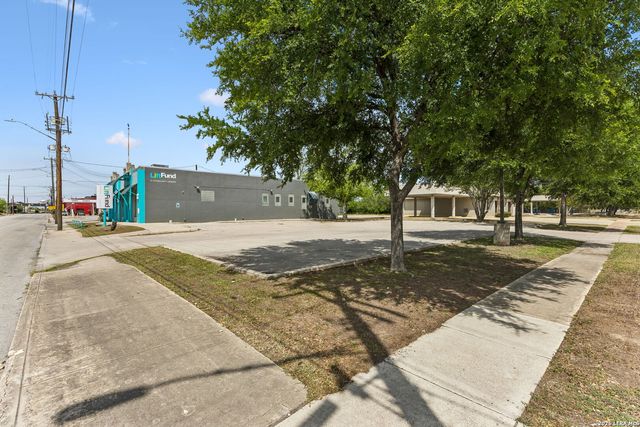 2014 S Hackberry, San Antonio, TX 78210