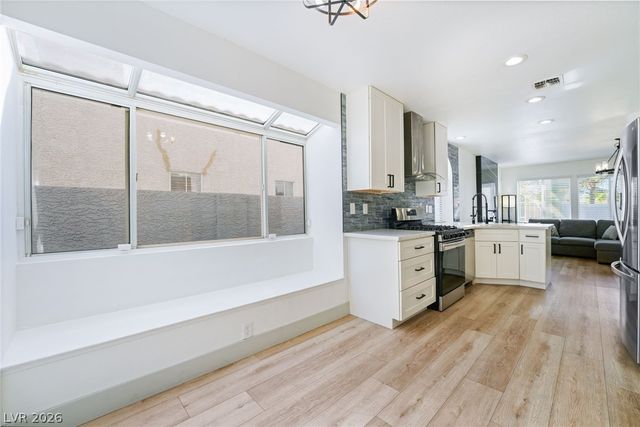 9733 Fern Canyon Avenue, Las Vegas, NV 89117