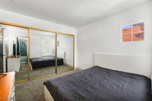 9733 Fern Canyon Avenue, Las Vegas, NV 89117