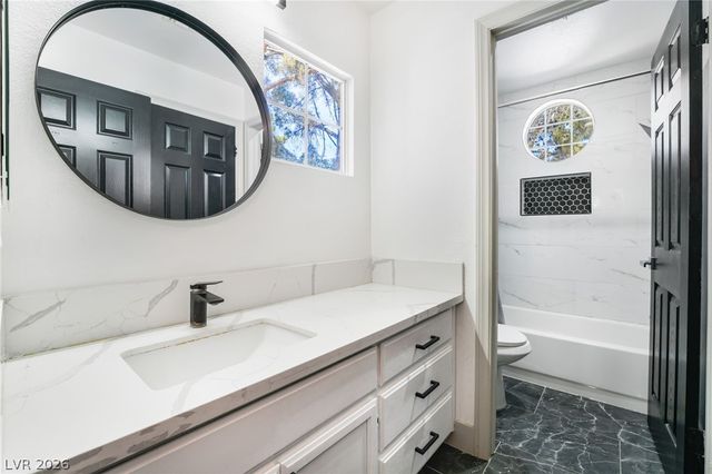 9733 Fern Canyon Avenue, Las Vegas, NV 89117