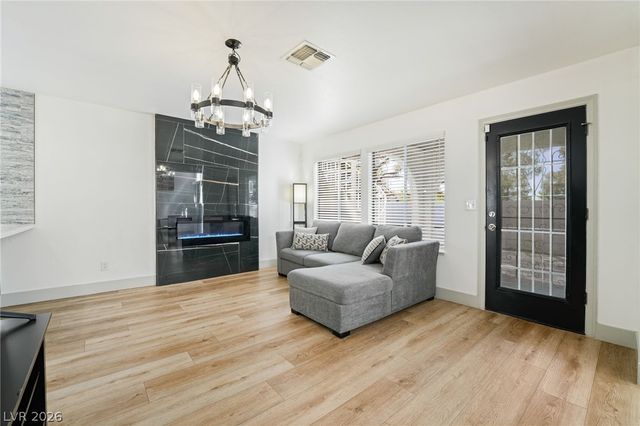 9733 Fern Canyon Avenue, Las Vegas, NV 89117