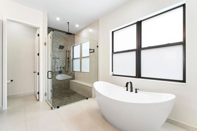 12490 Solana Bay Circle, Palm Beach Gardens, FL 33412