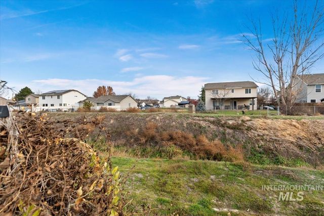 326 S Lancaster, Nampa, ID 83686