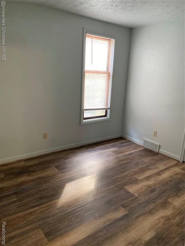 416 Lake Street, Howell, MI 48843