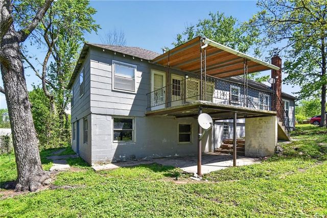 1422 S Maywood Avenue, Independence, MO 64052