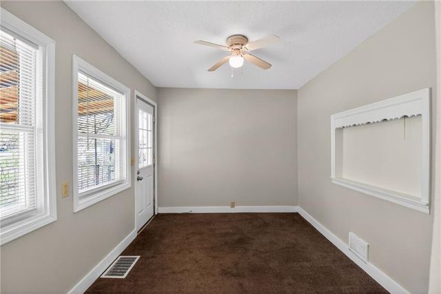 1422 S Maywood Avenue, Independence, MO 64052