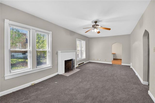 1422 S Maywood Avenue, Independence, MO 64052