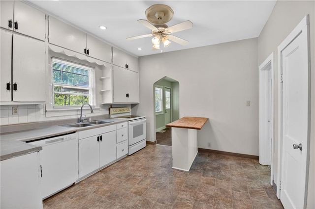 1422 S Maywood Avenue, Independence, MO 64052