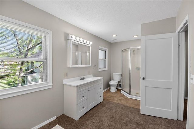 1422 S Maywood Avenue, Independence, MO 64052