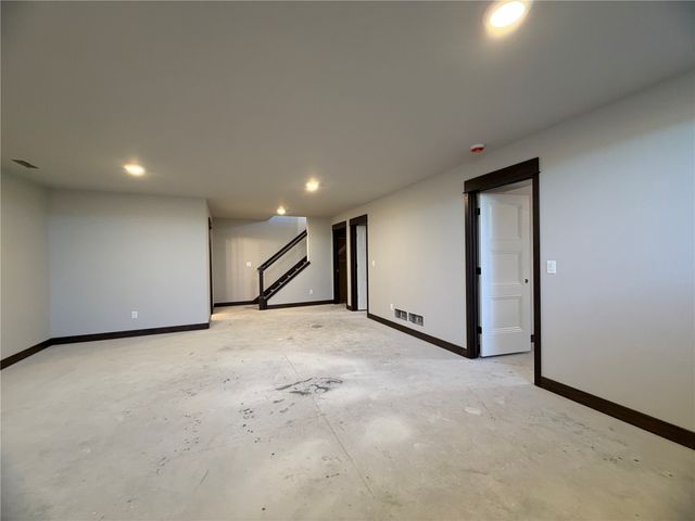 1210 Berkshire Lane, North Liberty, IA 52317