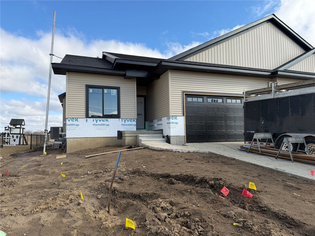 1210 Berkshire Lane, North Liberty, IA 52317