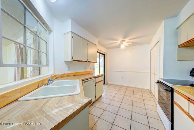 1085 Celle Avenue NW, Palm Bay, FL 32907