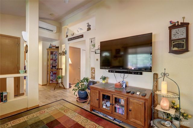 1720 E Saint Andrews Drive N, Shelton, WA 98584