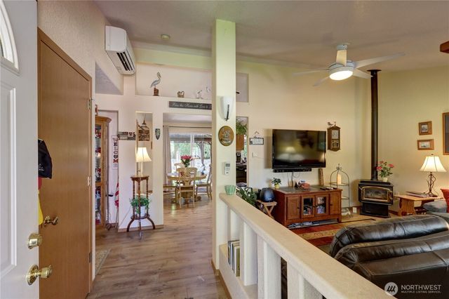 1720 E Saint Andrews Drive N, Shelton, WA 98584