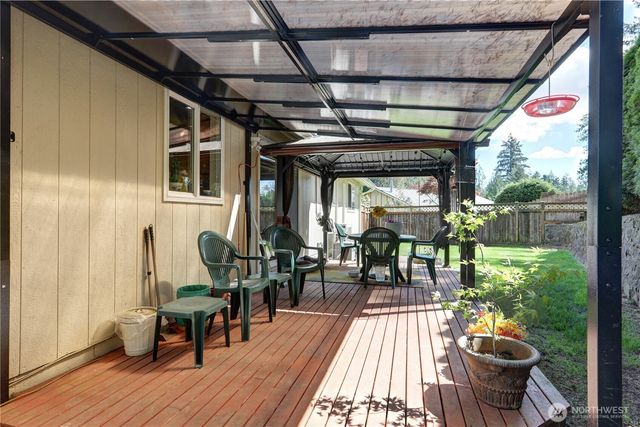 1720 E Saint Andrews Drive N, Shelton, WA 98584