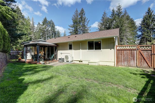 1720 E Saint Andrews Drive N, Shelton, WA 98584