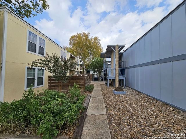 1305 E Mulberry Ave Apt 7, San Antonio, TX 78209