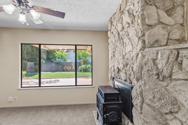 1246 Paseo Redondo Dr, Merced, CA 95348