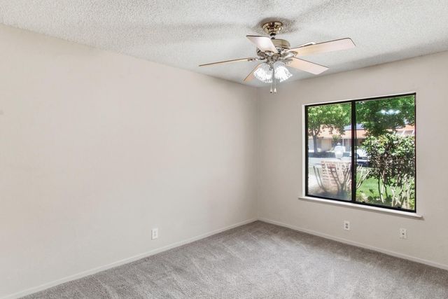 1246 Paseo Redondo Dr, Merced, CA 95348